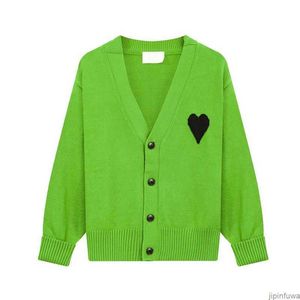 Pull Amis AM I Cardigan Designer Amiparis Knit Hommes Femmes Frence Sweat à capuche Jumper Big Coeur Heart Love Jacquard 2024 Printemps Casual Streetwear 64SH