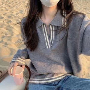 Chaqueta tipo suéter para mujer en otoño e invierno de 2023, nueva versión coreana, prendas de vestir exteriores holgadas, suéter de punto con cuello polo de manga larga