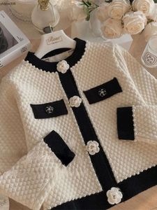 Trui Vrouwen Lange Mouw Gebreide Tops Winter Pull Femme Kralen 3D Bloemen Kleding Mode Elegante Cropped Vest 2023