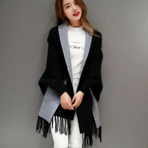 Sweatshirts Automne Hiver Fashion Lady Tassel Tricoted Châle Sweater Femmes Solid Tassel Batwing Sleeve Poncho Cardigan Wrap Swing