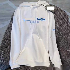 Sweatshirts Familie- en winternieuwe hoodie voor dames, losse letter bedrukte modieuze trui voor heren en dames