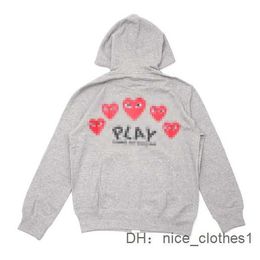 Sweatshirts Sweats à capuche pour femmes Sweatshirts Play Commes Jumpers Des Garcons Letter Pullover Red Heart Hoodie Commes Hoodie Garcons Hoodie Eyes Red Heart Hoodie DOAL