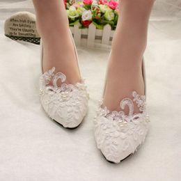 Zapatillas de boda platas de las perlas planas dulces para la novia Tisos altos con el dedo del pie del dedo del pie del dedo del pie de la cabeza 258B
