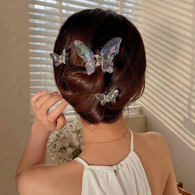 Tatlı renkli açık kelebek saç pençe kadınlar kızlar yaz akrilik olmayan büyük kristal kelebek saç çene klipsi ince saçlar için