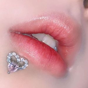 Sweet Cool Girl Heart Pink Geldt voor deelname aan de Battle Studs ingelegd met diamanten, lieve en coole ringen, lip studs, cochleaire nagel