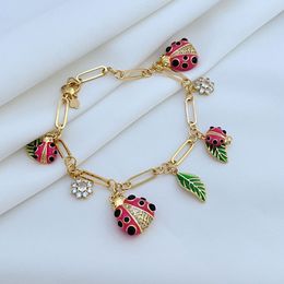 Sweet Countryside Style Charm Pulsor esmaltado esmaltada Cirón con incrustación Flor de cuatro hojas Lindo Pink Ladybug Flee Fish Love Bracelets Regalo