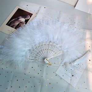 Zoete veer vouwfan Japanse feeënmeisje Dark Gothic Court Dance Hand Fan met hangschade Gift Wedding Party Decoratie