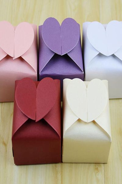 Sweet Love Forme de coeur Faveur de mariage et boîte-cadeau Boîtes d'emballage de bonbons colorées 100pcslot 8747100