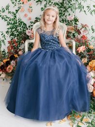 Dulce azul marino cuentas de tul joya hasta el suelo vestido de niña de las flores Vestidos del desfile de la niña Vestidos de cumpleaños Falda de la niña personalizada SZ 2 4 6 8 10 12 D318005