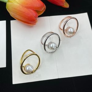 Sweet Retro Style White Pearl Ball LETTER LOGO RING FEME FEMME PETIT VENTUR PROGRANT FEME FEMME LUCKET FLORCLE FLORCULAIRE RINGS BIELLES BIJOURS CONDITIONS DE NOIND BOX HLR3 --006