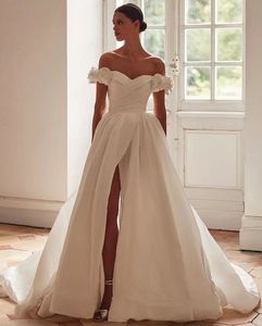 Sweetheart Cap Sleeve Front Split Satin Wedding Jurk A-Line Back Zipper en Knoppen op maat gemaakte bruidsjurken op maat