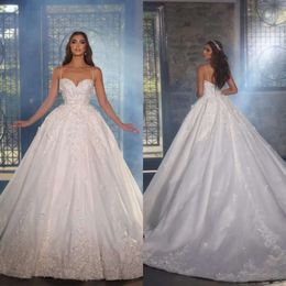 Sweetheart Flower Ball Glamoureuze bruiloft 3D -jurken Spaghetti -aanvrager Decoratief grensgerechtshof tule op maat gemaakte bruidsjurk Vestidos de novia