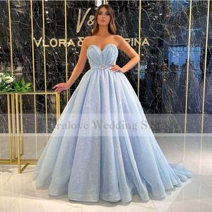 Sweetheart Prom Dress Light Sky Blue Arabische Avondjurken 2021 Sequins Sparkly Party Draag gewoste de Soiree