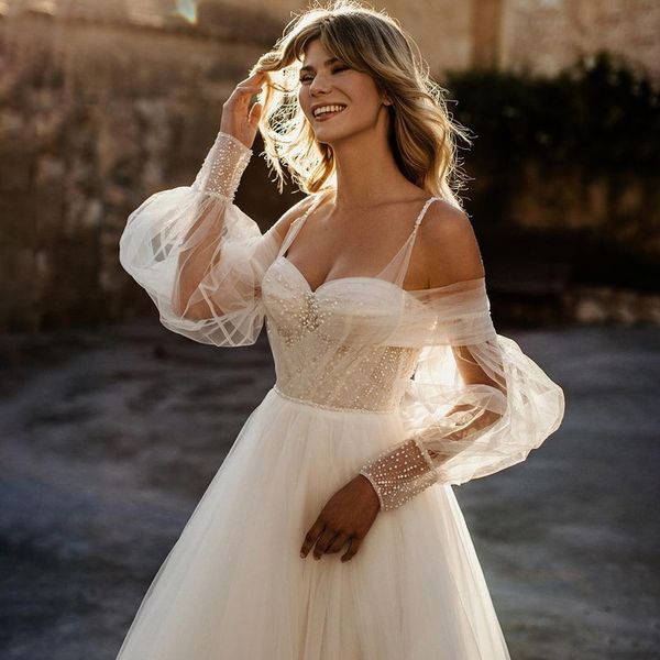 Sweetheart Puff Sleeve con cuentas una línea de vestidos de novia de boda correas espaguetis una línea de vestidos de novia de tul