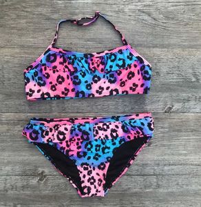 Maillot de bain Les filles nagent deux costumes imprimés multi-pièces avec des filles de fleurs ensemble de bikini pour enfants maillot de bain fille maillots de bain aquatiques 240311