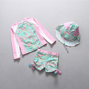 Maillot de bain rose Floral chapeau de soleil 3 pièces fille porter enfants enfant en bas âge bébé costume enfants 2 pièces ming manches longues porter costume 230325