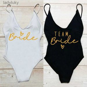 Maillot de bain Team Bride Heart Print Maillot de bain pour femmes One Piece Maillot de bain Femmes Maillot de bain Bachelor Party Bikini Maillots de bain BeachwearL240115