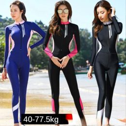 Swimwear Longsleeved Suncreen Professional Massuit de maillot de bain et hommes Corps conservateur One-Piece Plus pantalon de taille