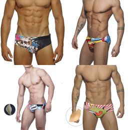 Swimwear Sexy Mens Nylon Rápido Cartoon Brinjes de natación Gay Baja Baja Swimsuits Fashion Pouch Peach Pool Spa Baño Bañeras 230630