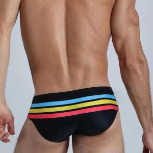 Maillots de bain UXH Maillot de bain pour hommes Pushup Pad Rayé Couleur Sexy Gay Maillots de bain serrés Porte Bikini Shorts Slip de bain Short de surf pour hommes