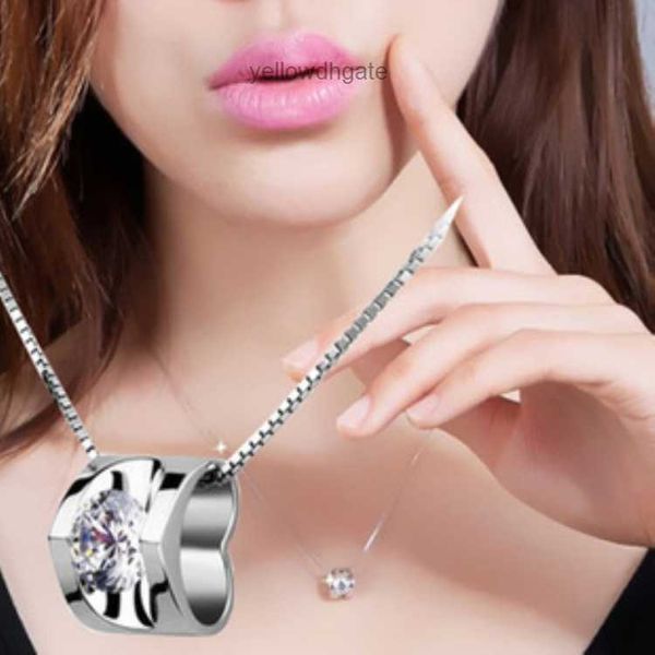 Collier de diamant suisse True Love Heart Pendant Femmes Bijoux de chaîne de clavicules courtes