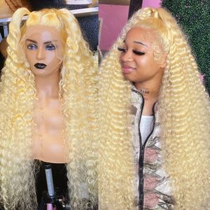 Perruques Synthétiques 613 Honey Blonde Curly Transparent Lace Frontal Wig 13x4 Deep Wave Front Remy Color 32 30 Pouces Cheveux Humains Pour Femmes 230821