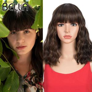 Perruques synthétiques Bella cheveux courts Bob Bob Cheveux synthétiques avec frange 12 pouces non dentelle Cosplay Wave Deep Wave ombre Brown Wigs synthétiques pour les femmes Y240401