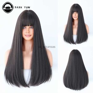 Perruques synthétiques Black Long Sruth perruque Femme avec une frange Brown Wig Synthétique Fringe Drinkes Use Fibre résistant à la chaleur Faux cheveux HKD230818