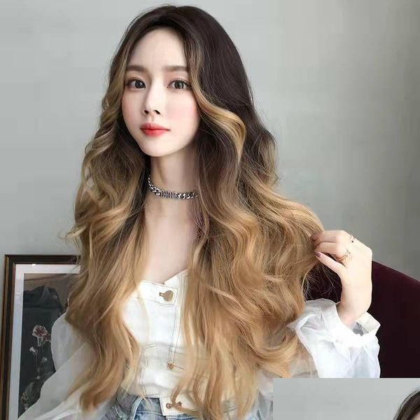 Pelucas sintéticas El más nuevo en stock Cabello Golden Hand Roll Wig Mujer Largo Rizado Fl Head Set Natural Fluffy Curls Big Wave Moda Temperame Otuwi