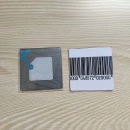 System Houze, 1000 pcs/lot, EAS Soft Label 4x4cm met streepjescode, RF Anti -diefstalsticker, beveiligingsbarcode -labels voor winkelwinkel