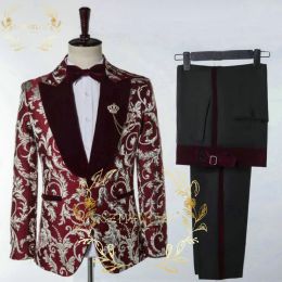 Szmanlizi 2022 Borgoña Jacquard Prom Men trajes para la boda Slim Fit Tuxedos Party Blazer 2 piezas Set disfraz