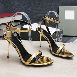 TF Sandalias delgadas de tacón alto Sandalias de tiras de diseñador Zapatos Vestido de lujo París Clásicos Moda Cena Fiesta Club Tacones negros Fondos de boda dorados