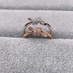 t Family Knot Rope Ring voor dames Light Luxury en Advanced Sense Pair Bow High Edition