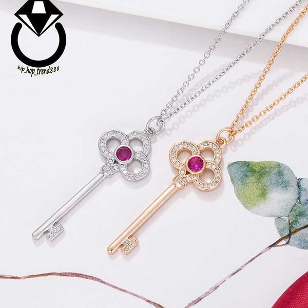 T Famille Pink Diamond Heart Crown Key Collier V Gold plaqué 18k Diamond Set Pink Pendant Collar Chain Femme