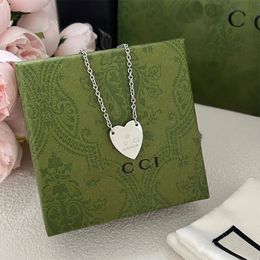 T GG Marca Corazón Colgante Collar Diseño Para Mujeres Collares De Plata Diseño Vintage Regalo Cadena Larga Amor Pareja Familia Joyería Collar Estilo Celta Carta Chaink