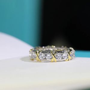 T Home Sieraden Ontwerper Titanium Staal Tweekleurige Kruis-diamanten Ring Verjaardagscadeau Geschenkdoos