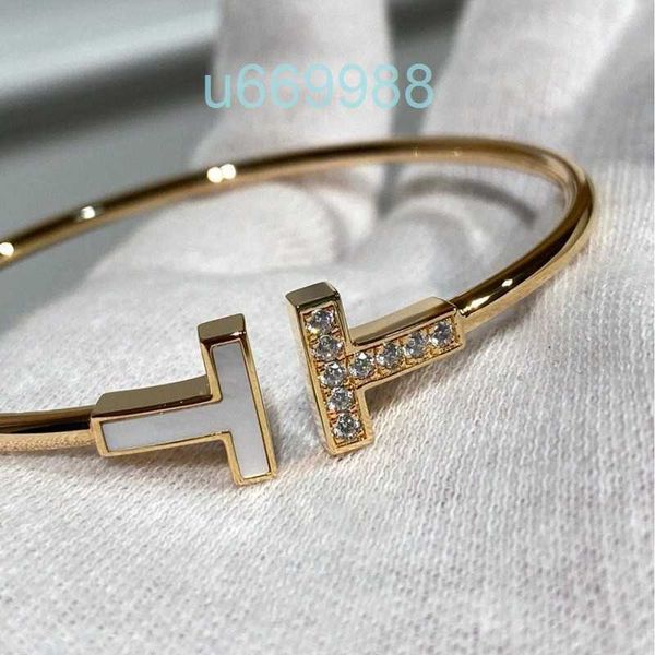 T Home bracelet ouvert en forme de T or rose avec maille de diamant rouge avec diamant avec bracelet fritillaire blanc style de modeY53E