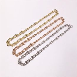 T lettre collier titane acier bijoux style neutre surface lumineuse chaîne en forme de U bambou noeud épais couple1905