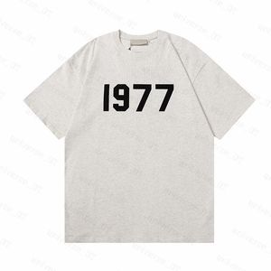 T-shirt EssentialShirt Mens T-shirts épais Coton Version Coton Summer Femmes Designers Tshirt Tops Man Lettre décontractée Polos Vêtements Vêtements Tees 2024 ZX17