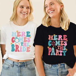 T-shirt pour les femmes ici Venez les T-shirts de la mariée / fête