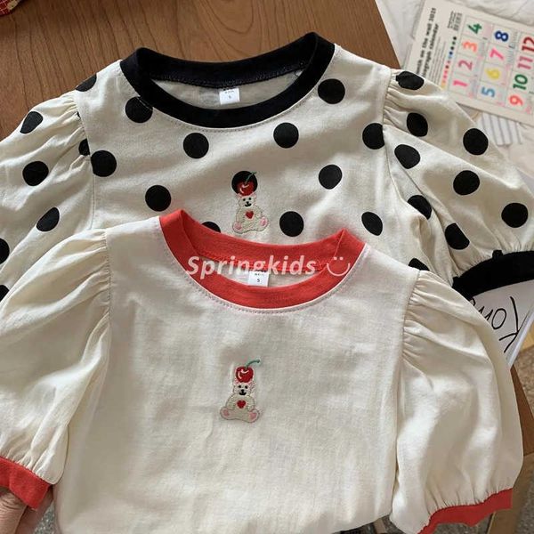 Camisetas 2023 Ropa de verano para niños Cute Wave Dot Small Fresh Jacket Korean Exquisito bordado Bear Girl Baby T-shirt Ropa para niños P230419