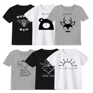 T-shirts Enfants T-shirts Summer pour garçons T-shirt Coton Carton de mode Dinosaure Imprimé à manches courtes Baby Boy Clothes 18m - 10T T240513