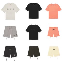 T-shirts et shorts de créateurs masculins Cotons Cotons décontractés Couges courts courtes Summer Sinmming's Solidle Solid Color Tempérament atmosphérique Chemises atmosphériques