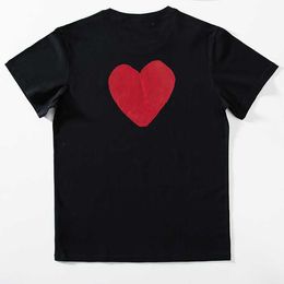 T-shirts créateurs de mode Red Mens Heart Chemise Casual Tshirt Coton broderie à manches courtes T-shirt Summer Lady Play Playground Ground