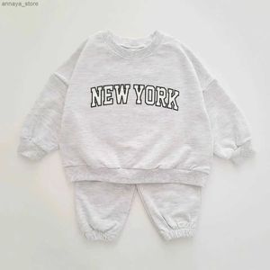 Camisetas Ins Niños NUEVOS NUEVA YORK SUDINIRS Jogger Juego 2024 Autumn New Baby Girls ropa para niños pequeños y pantalones 2 PCS OutfitL2404