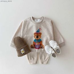 T-shirts Korea 2024 Baby Boys Girls Gift Gift Bear Sweatshirt + Pull-On Jogger Pantal