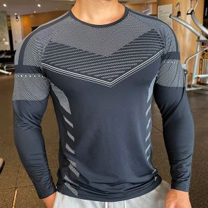 T-shirts Men Fitness Compression Sport Shirt High Quality Running à manches longues Haute Vêtements Crew Neckirt Swirt Male Rash Guard Wicking