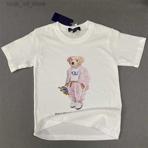 T-shirts Nieuwe RL Casual Pure Cotton Pink Suit Little Bear Boys T-Shirt Girls T-Shirt Childrens Round Neck T240416