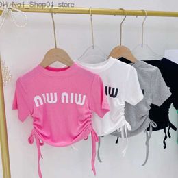T-shirts Robe d'été Girls T-shirt à manches courtes Top Top 2023 NOUVEAU COREAN STORY FORTY FASHING Baby Pullover Short T-shirt Q240218