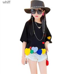T-shirts t-shirts mode filles nouveaux concepts tshirts avec coeur coloré vêtements de haut pour les enfants girls coréens à manches courtes 4-14 ans T230209 C240413